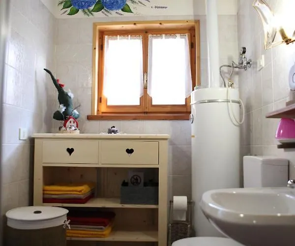 Tana Da L'ors Nyaraló *